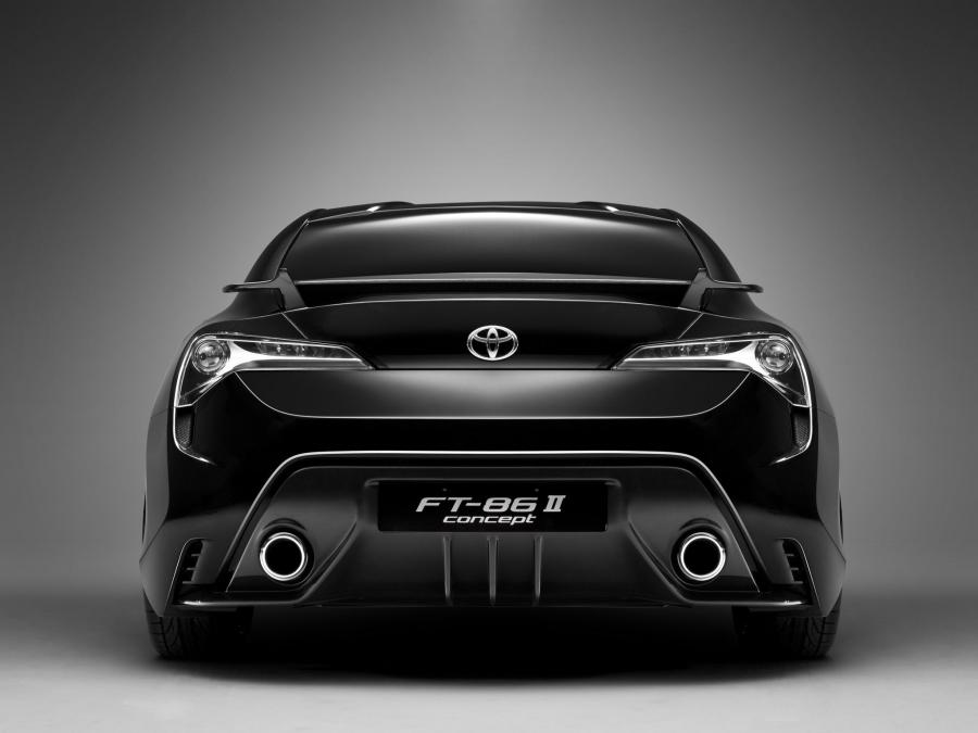  Toyota FT-86 II Concept 2011 года  (фото 15 из 18)